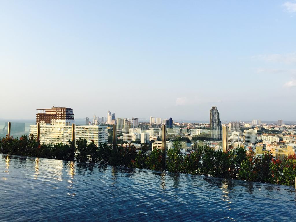 Base Central Pattaya By Alex 外观 照片