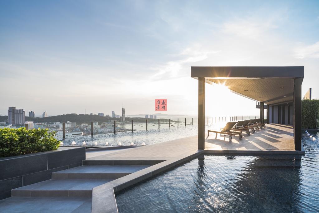 Base Central Pattaya By Alex 外观 照片